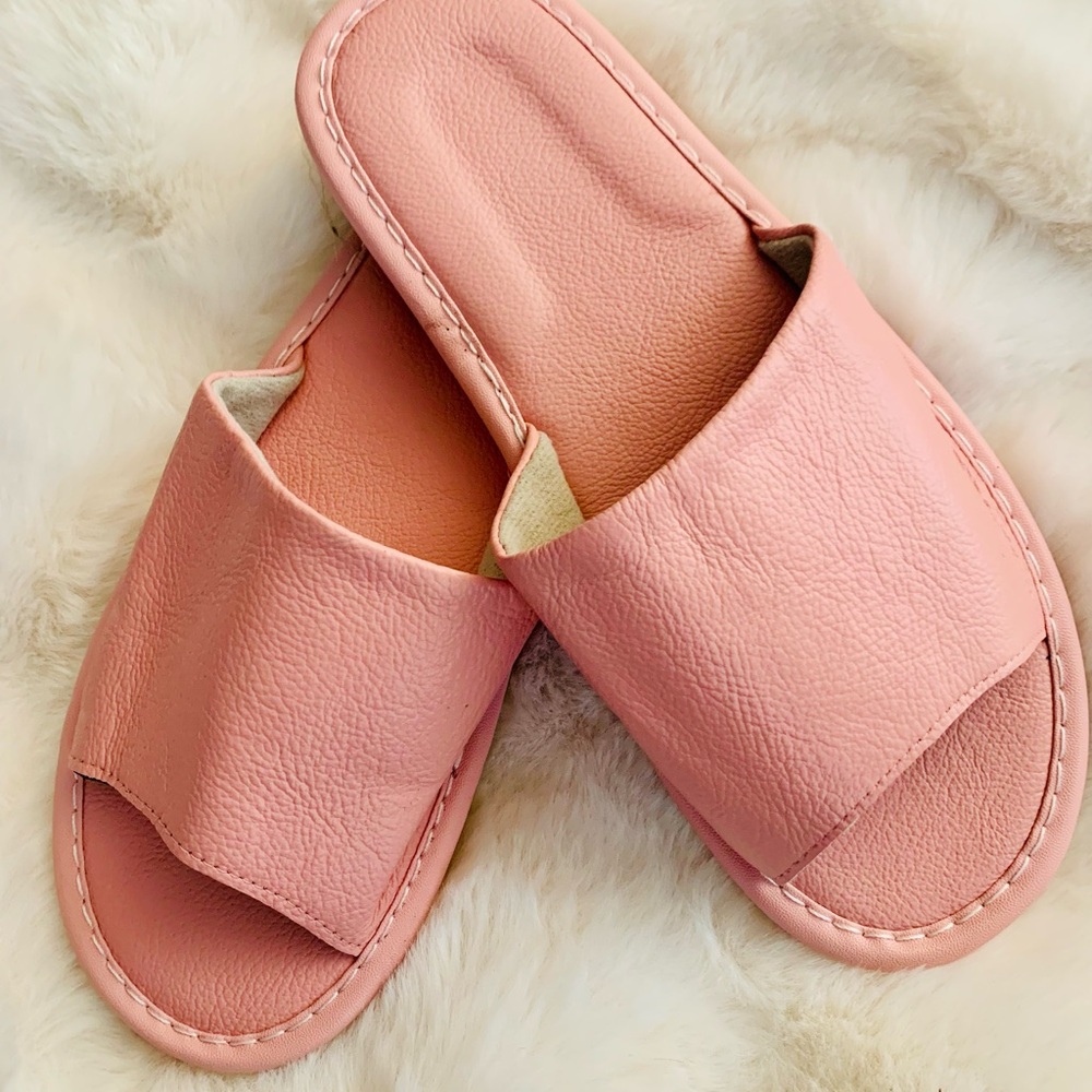 Trendy boutique Pink Open-Toe Slide Slippers
